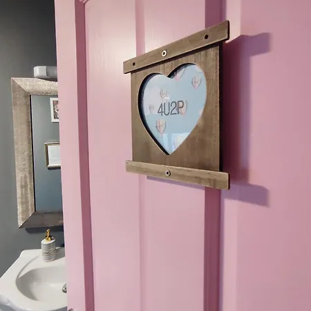 Unboring Let, Ballina, Mayo *